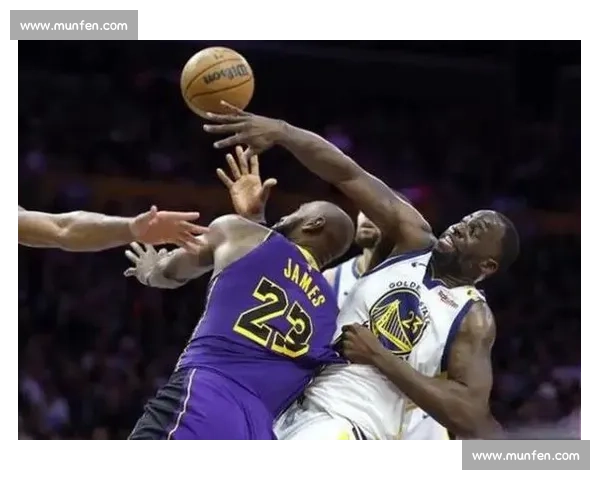 湖人对决勇士全场录像回顾巨星碰撞攻防拉锯经典之夜关键时刻精彩瞬间