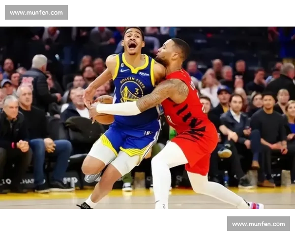 勇士对阵开拓者首战揭幕季后赛走势引发热议双方核心战术博弈成焦点